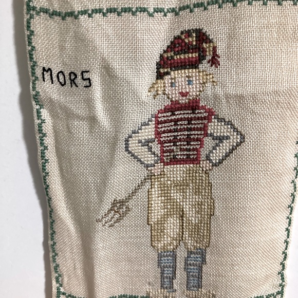 Vintage Danish cross stitch wall hanging - Picture 3 of 8